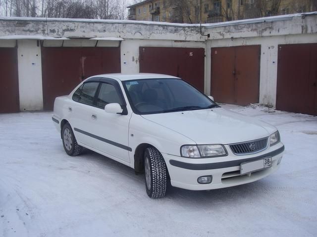 2000 Nissan Sunny