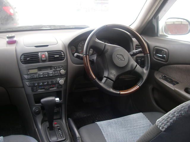 2000 Nissan Sunny