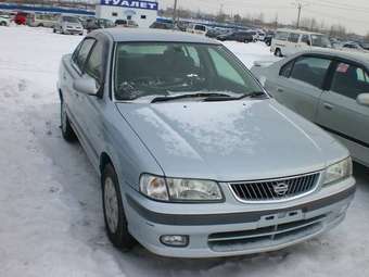 2000 Nissan Sunny