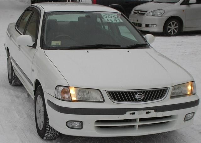 2000 Nissan Sunny