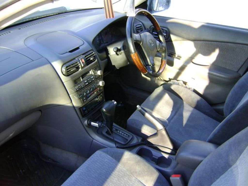2000 Nissan Sunny