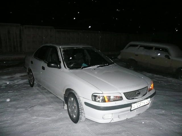 2000 Nissan Sunny