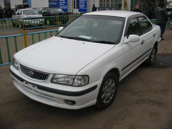 2000 Nissan Sunny