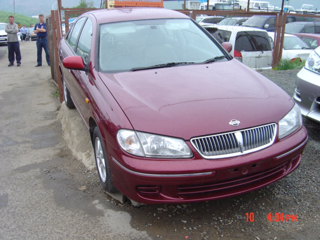 2000 Nissan Sunny Photos