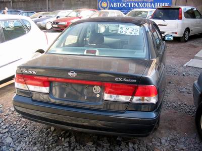 2000 Nissan Sunny Pictures