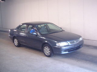 2000 Nissan Sunny Pictures