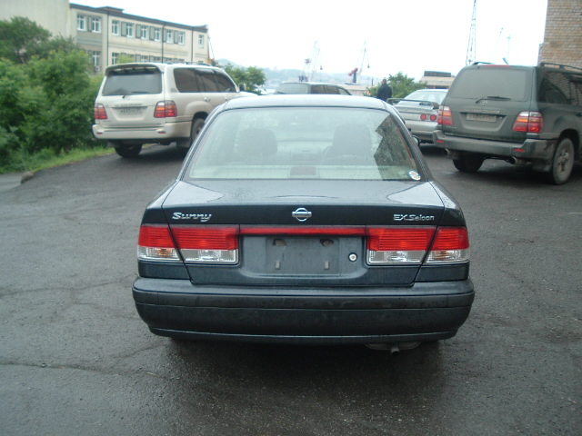 2000 Nissan Sunny Pics