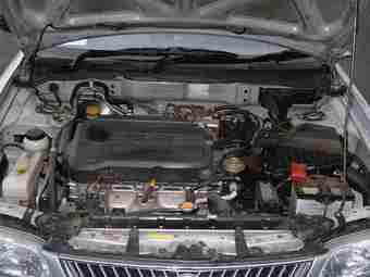 2000 Nissan Sunny Wallpapers