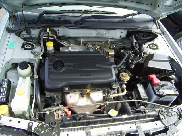 2000 Nissan Sunny Images