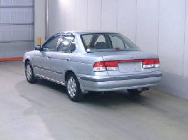 2000 Nissan Sunny Wallpapers