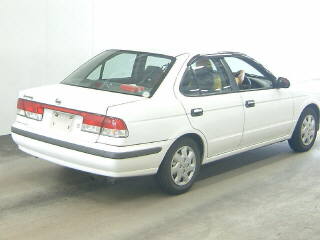 2000 Nissan Sunny Pictures