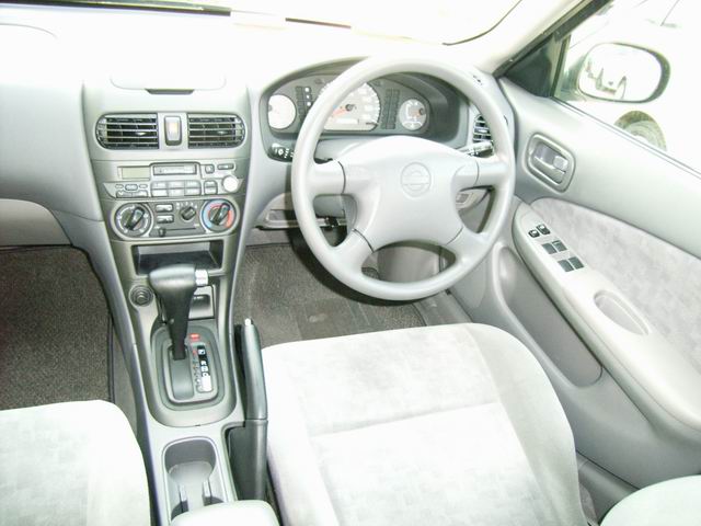 2000 Nissan Sunny Photos