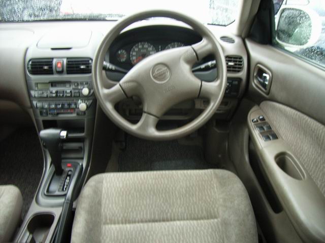 2000 Nissan Sunny Wallpapers