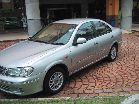 2000 Nissan Sunny Pictures
