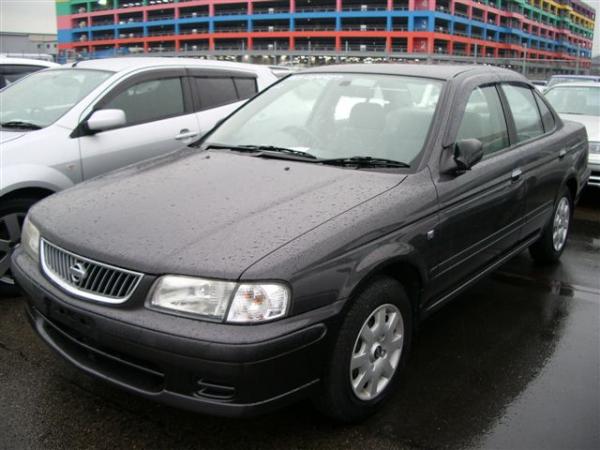 2000 Nissan Sunny Photos