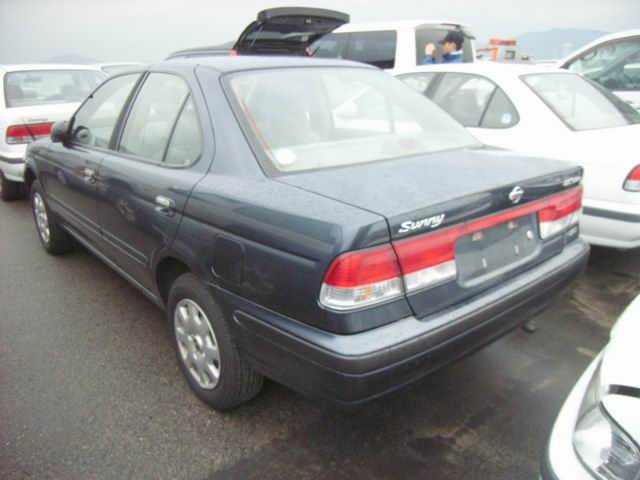 2000 Nissan Sunny Images