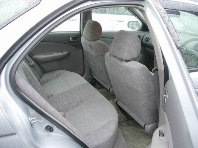 2000 Nissan Sunny Pictures