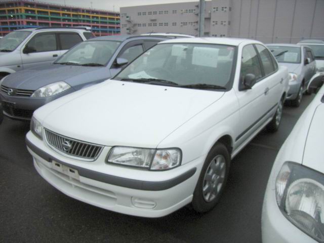 2000 Nissan Sunny Wallpapers