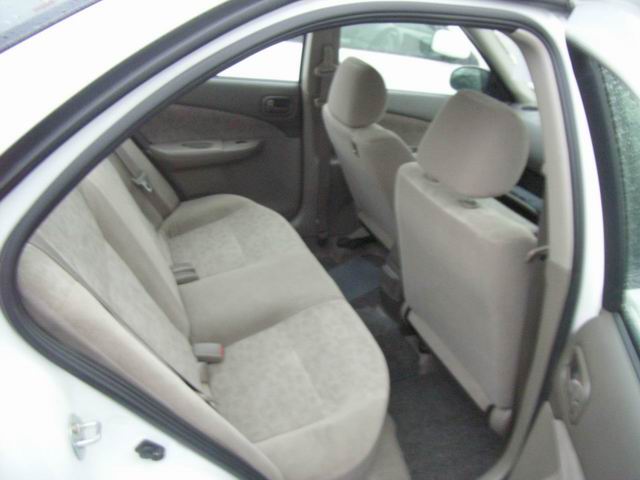 2000 Nissan Sunny Images