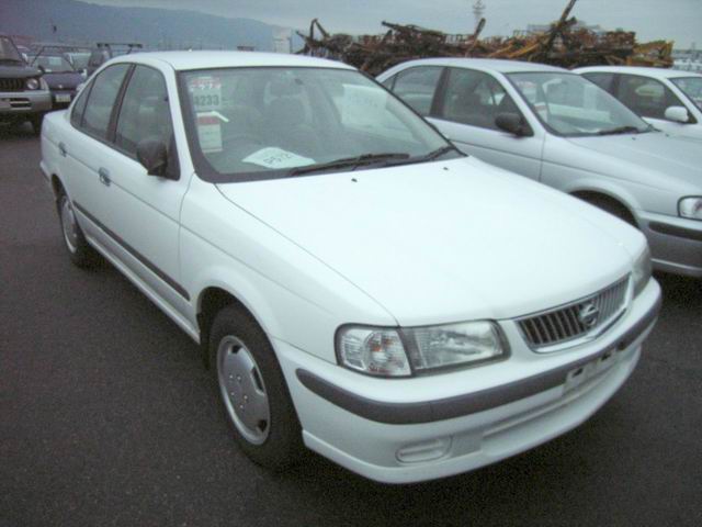 2000 Nissan Sunny Photos