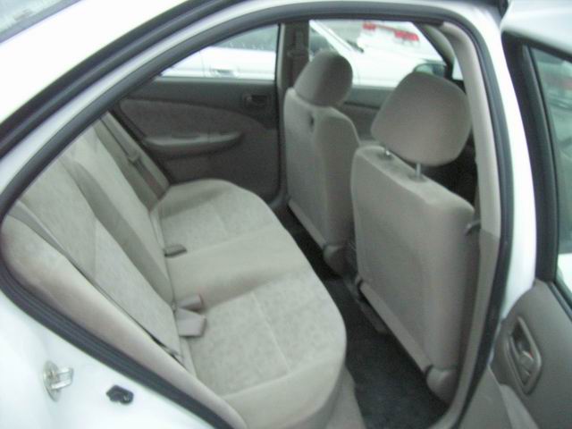 2000 Nissan Sunny Photos