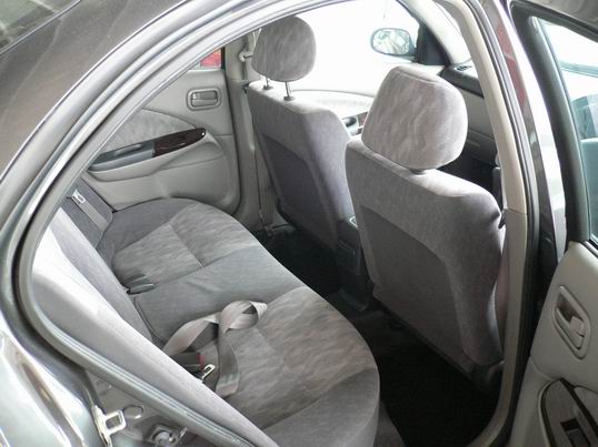 2000 Nissan Sunny Photos