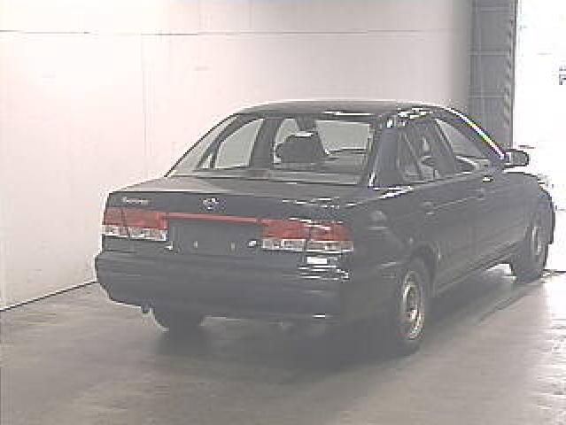 2000 Nissan Sunny Wallpapers