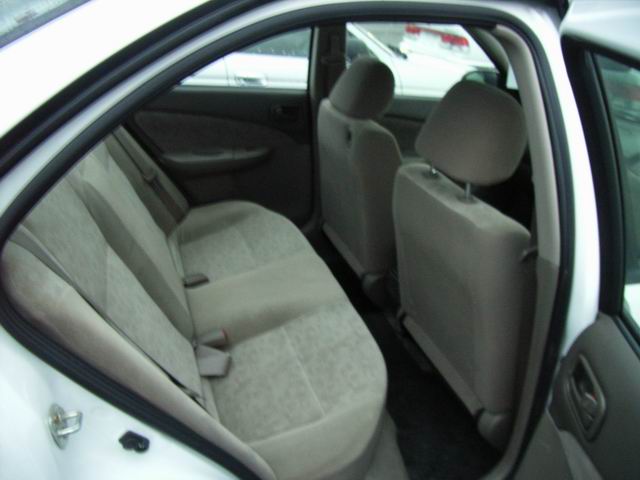 2000 Nissan Sunny Photos
