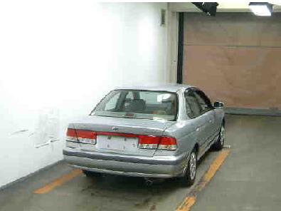 2000 Nissan Sunny Pictures