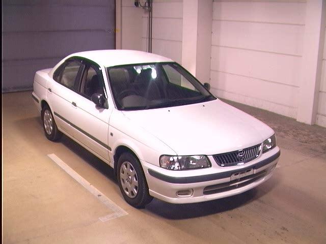 2000 Nissan Sunny Photos