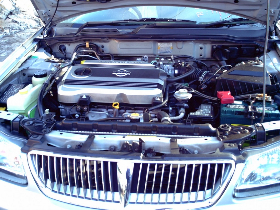 2000 Nissan Sunny Photos
