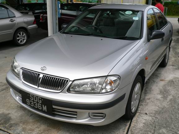 2000 Nissan Sunny Photos