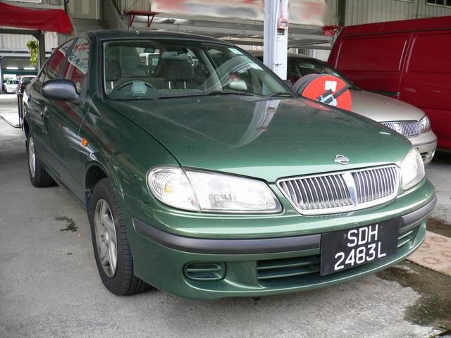 2000 Nissan Sunny Pictures