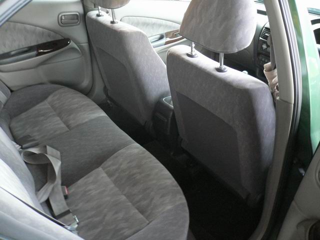2000 Nissan Sunny Photos