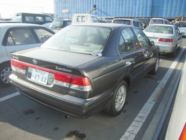2000 Nissan Sunny Pictures