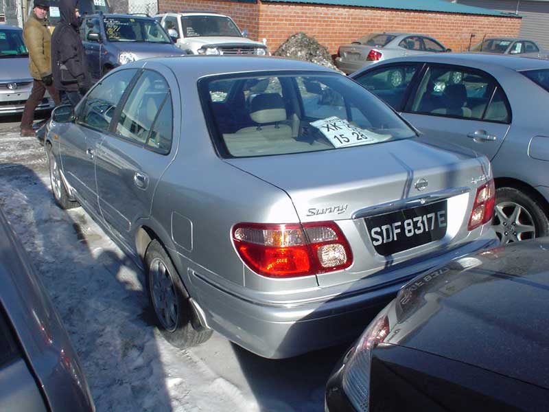 2000 Nissan Sunny Photos