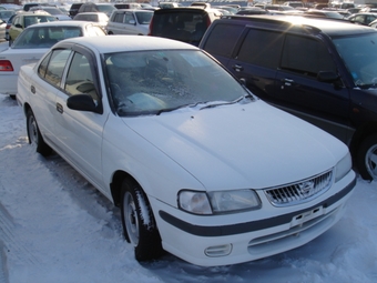 2000 Nissan Sunny