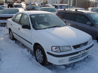 2000 Nissan Sunny