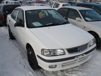 2000 Nissan Sunny