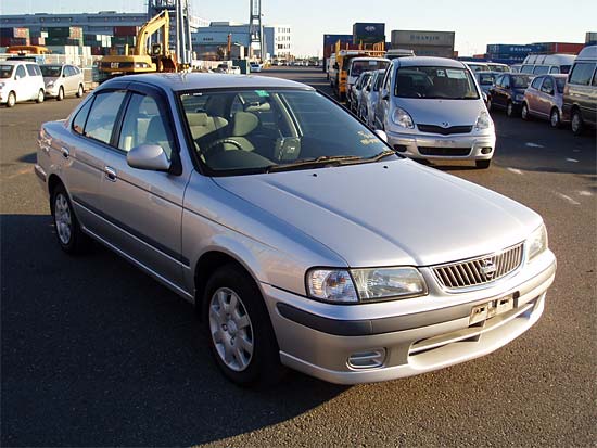 2000 Nissan Sunny Photos