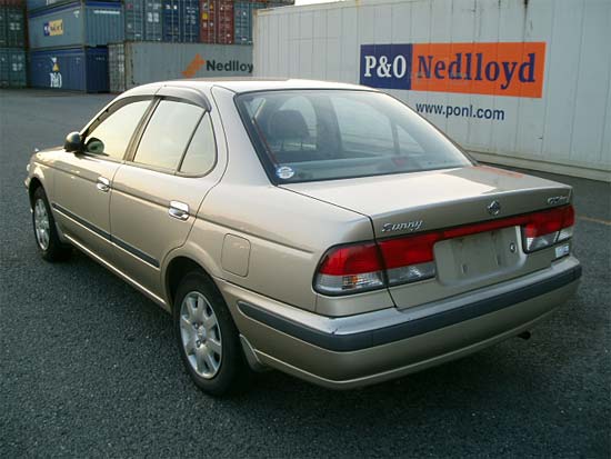 2000 Nissan Sunny Pictures