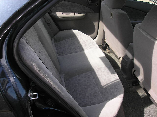 2000 Nissan Sunny Photos