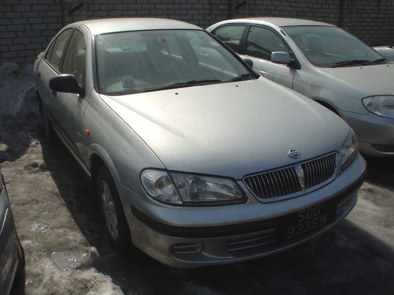 2000 Nissan Sunny Photos