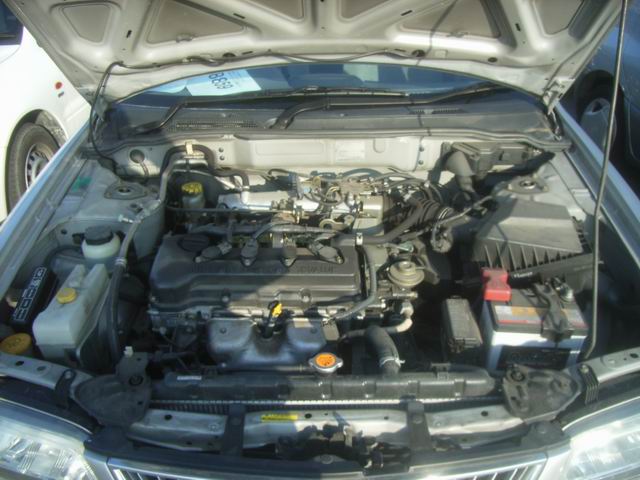 2000 Nissan Sunny Wallpapers