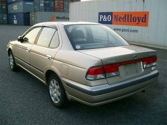 2000 Nissan Sunny Photos