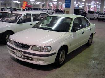 2000 Nissan Sunny Pics