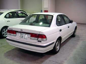 2000 Nissan Sunny Pictures