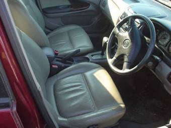 2000 Nissan Sunny Photos