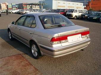 2000 Nissan Sunny Pictures