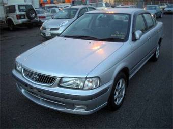 2000 Nissan Sunny Pictures